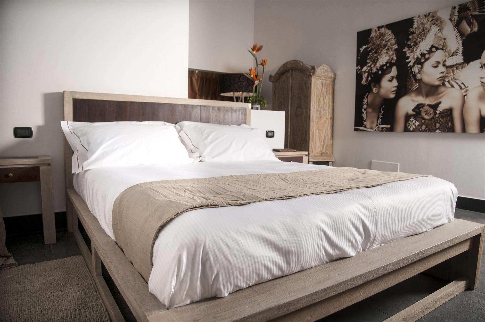 Bed and Breakfast Seven Maze Charming House Бари Экстерьер фото